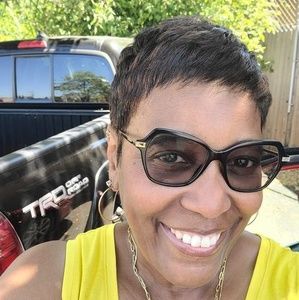 Meet your Posher, Kathy